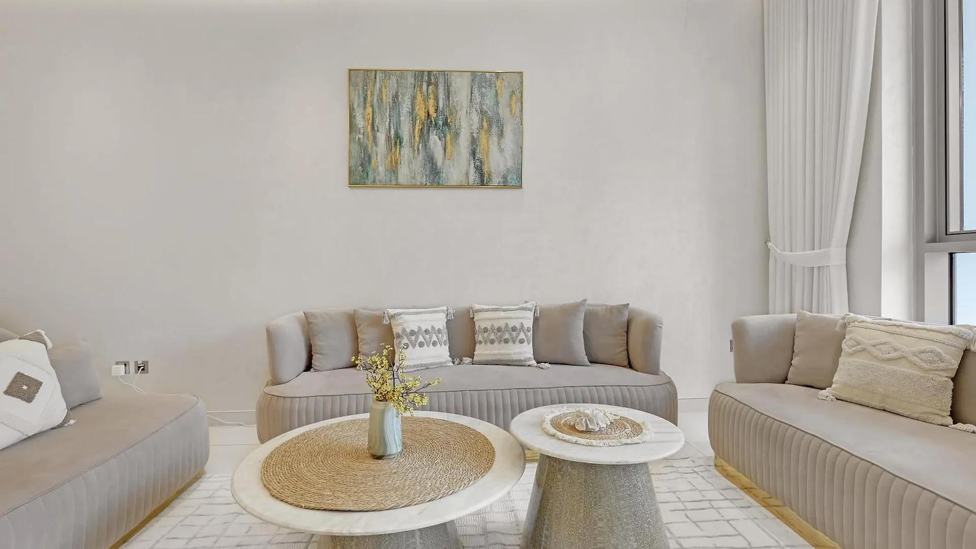 Spacious 3Br And Maid Room, Balcony & City Views By Bhavan Vacation Homes Dubai